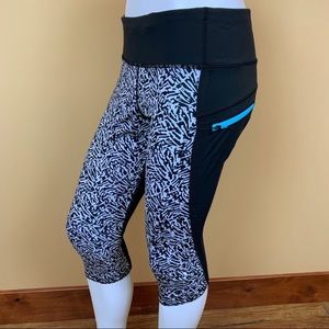 Lululemon Run Top Speed capri size 10.
